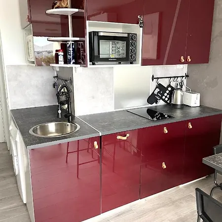 Superbe Studio, Terrasse, Piscine, Parking