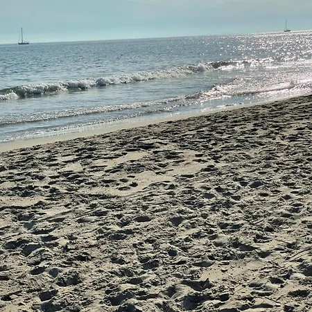 Superbe Studio, Terrasse, Piscine, Parking