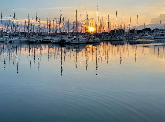 Superbe Studio, Terrasse, Piscine, Parking