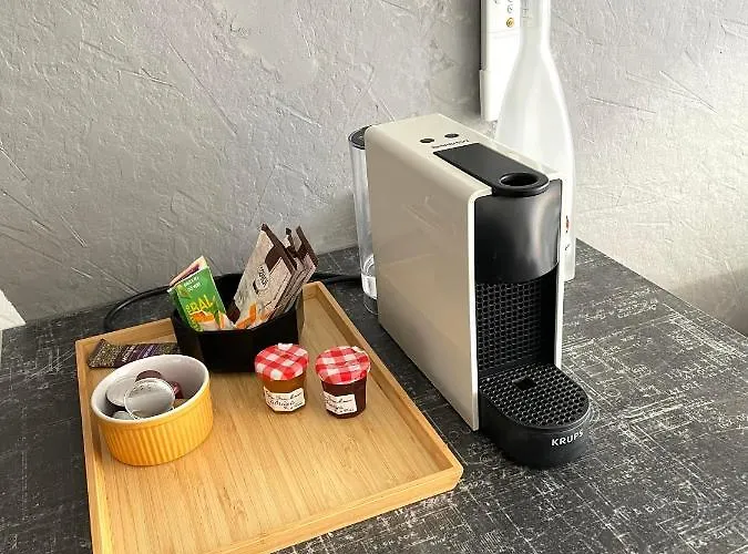 Superbe Studio, Terrasse, Piscine, Parking * Le Grau-du-Roi